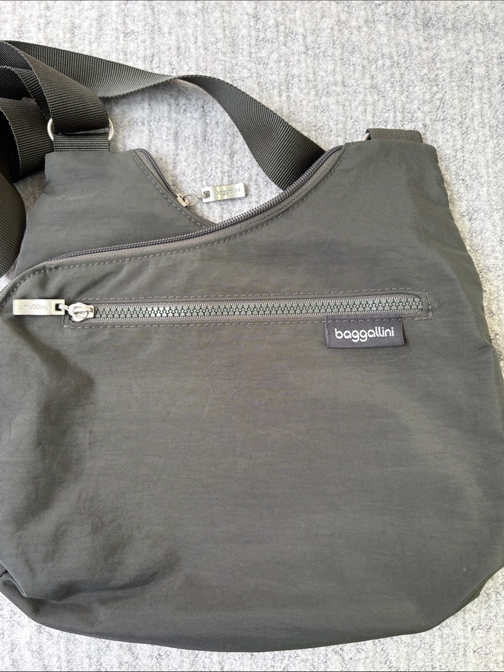baggallini grey Crossbody Sling Bag